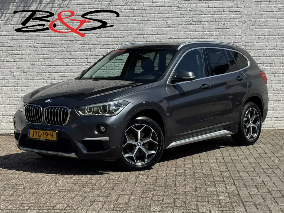SDrive18i High Executive M-sport Panorama Led Keyless Leder+verwarming Cruise