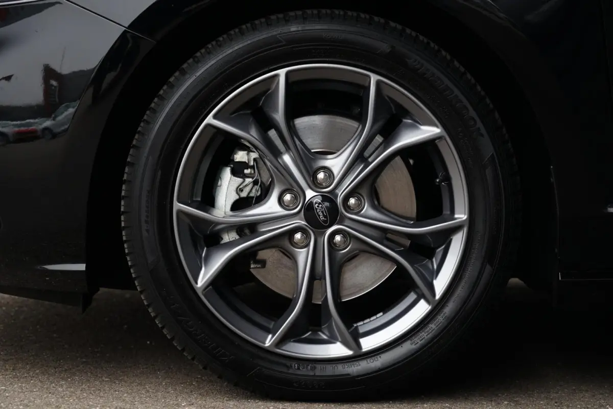 1.0 EcoBoost Hybrid ST Line Business, stoelv.