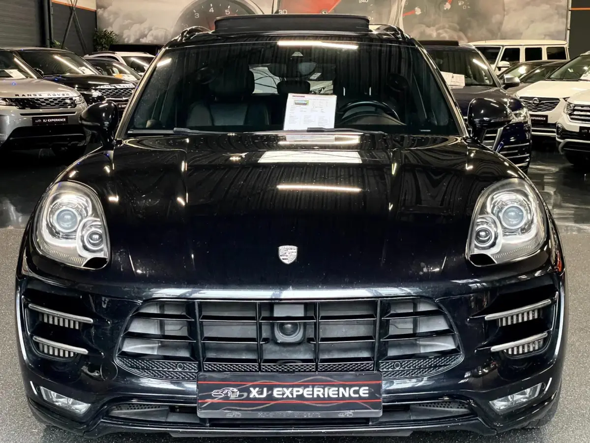 3.6 Turbo 400 PK-PANO-21"-AKRAPOVIC-SPORT CHRONO