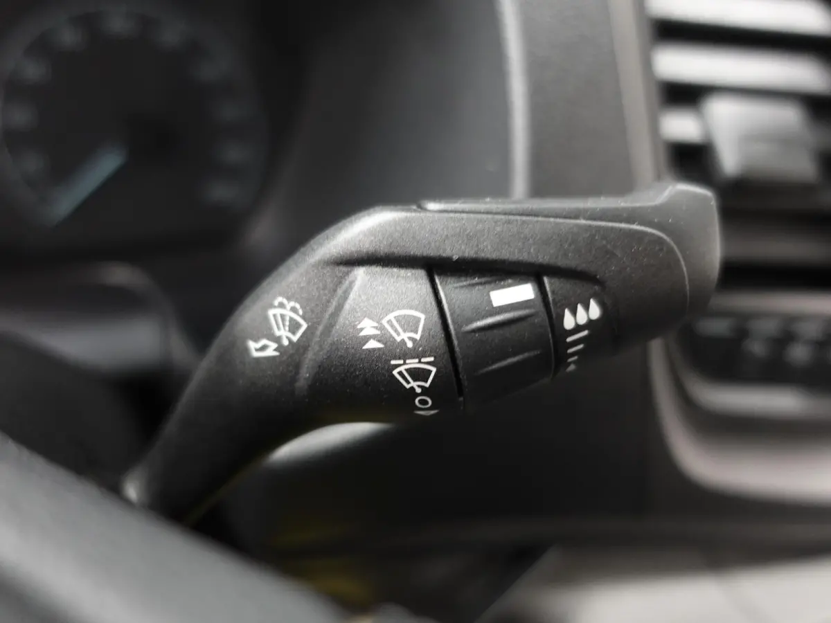 300 2.0 TDCI L2H1 Trend Dubbele Cabine Airco Cruise Control Bluetooth Navi Trekhaak