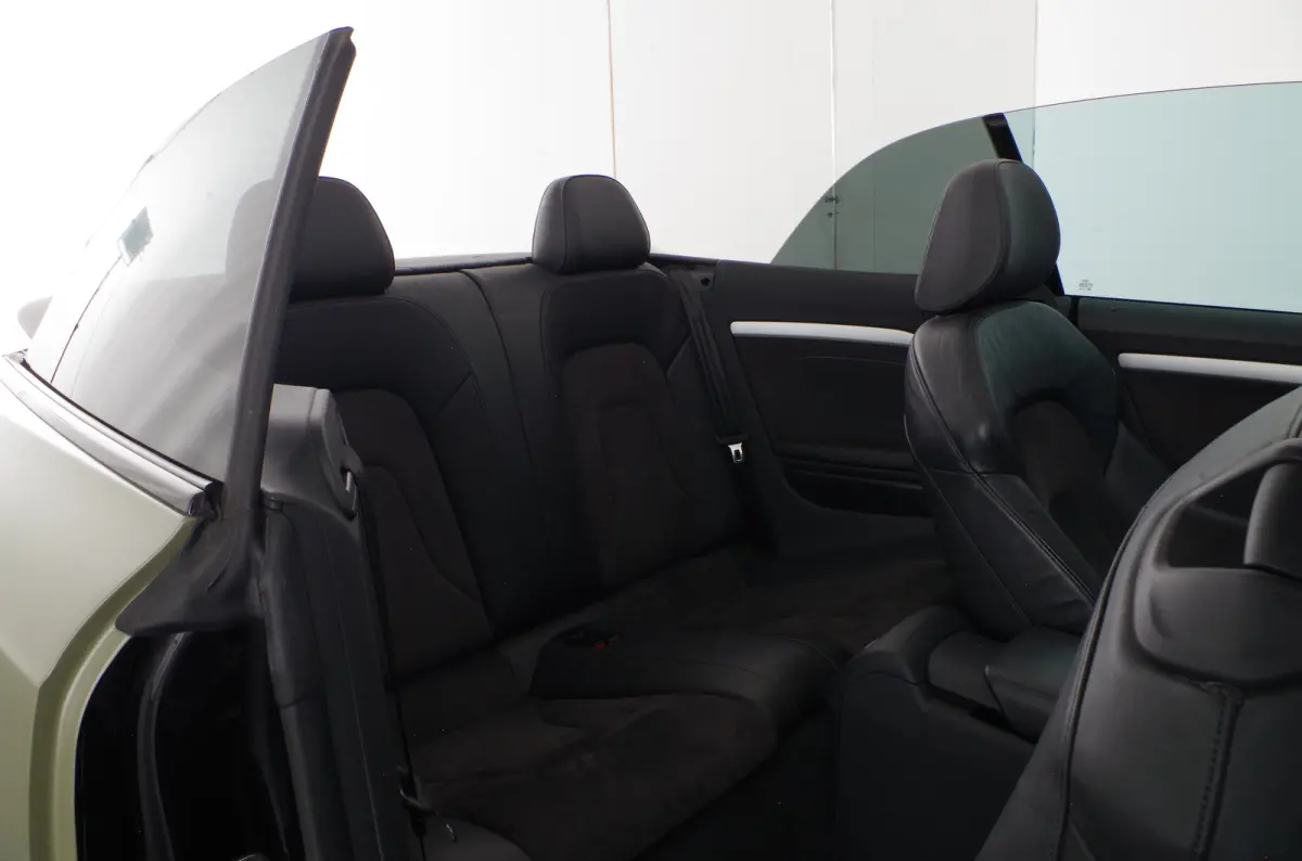 1.8 TFSI S line > 177pk/Cabrio/Dark Green&black/Sportstoelen verwarmbaar...