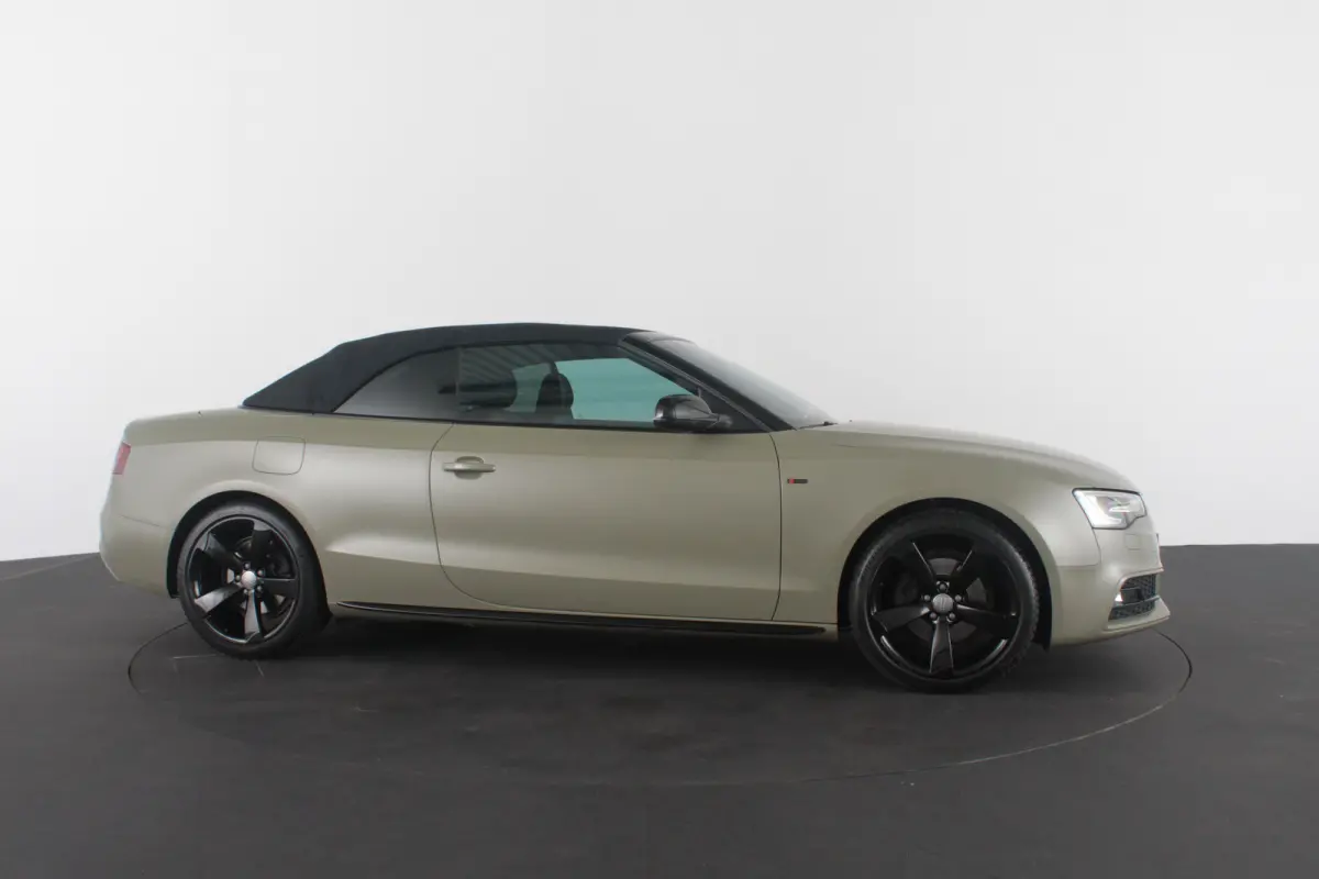1.8 TFSI S line > 177pk/Cabrio/Dark Green&black/Sportstoelen verwarmbaar...