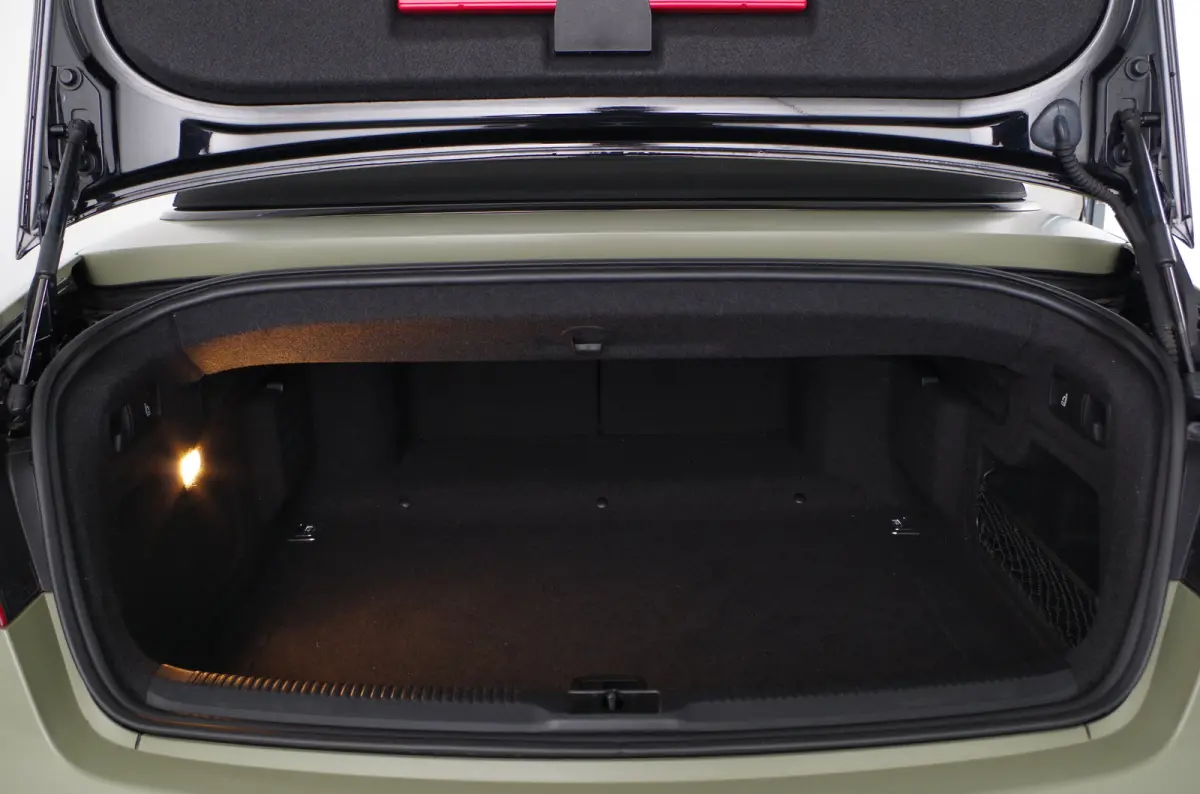 1.8 TFSI S line > 177pk/Cabrio/Dark Green&black/Sportstoelen verwarmbaar...