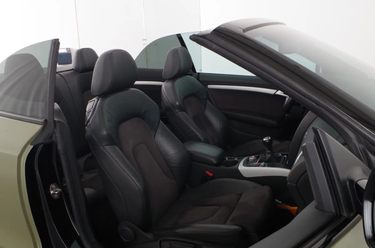 1.8 TFSI S line > 177pk/Cabrio/Dark Green&black/Sportstoelen verwarmbaar...