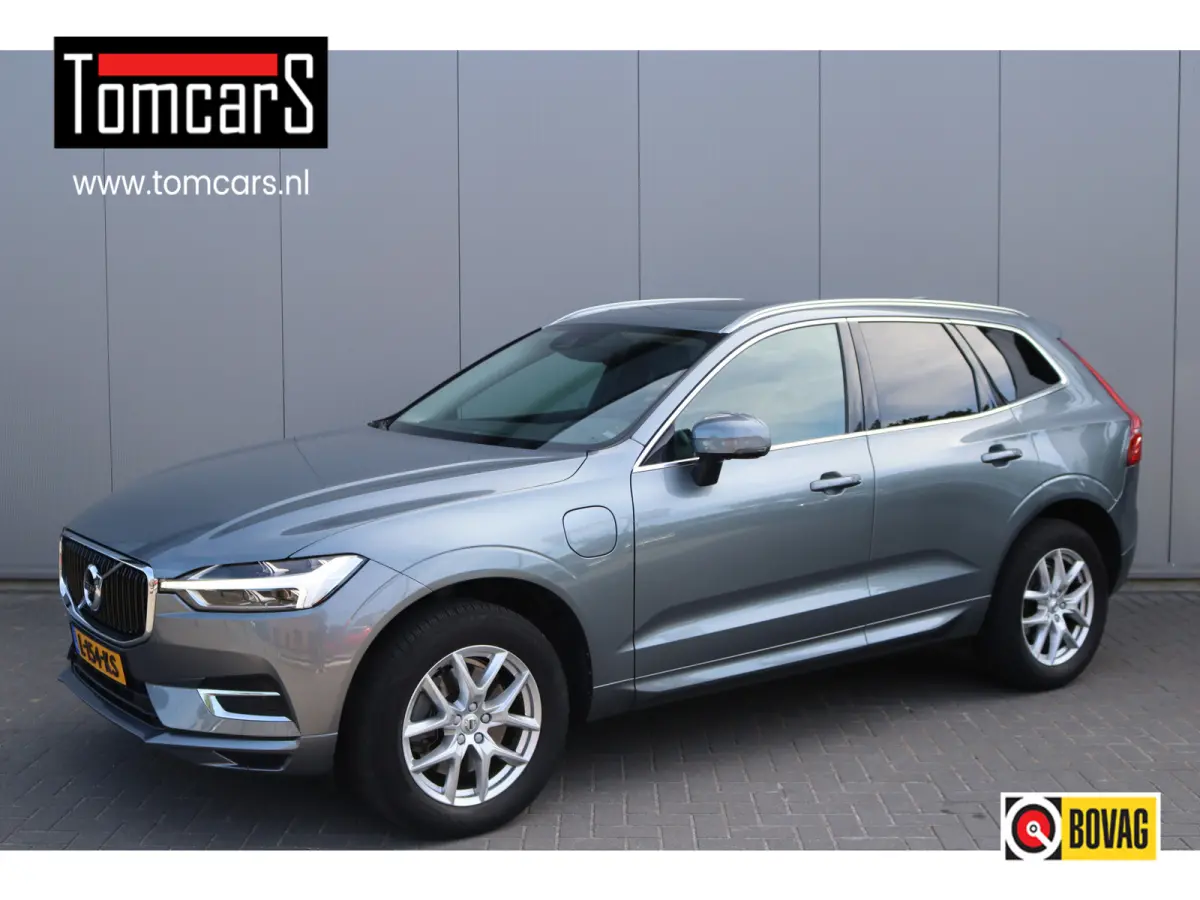 2.0 T8 Twin Engine AWD Momentum Pro Open-dak/Trekhaak/Camera/Leder/Carplay-android