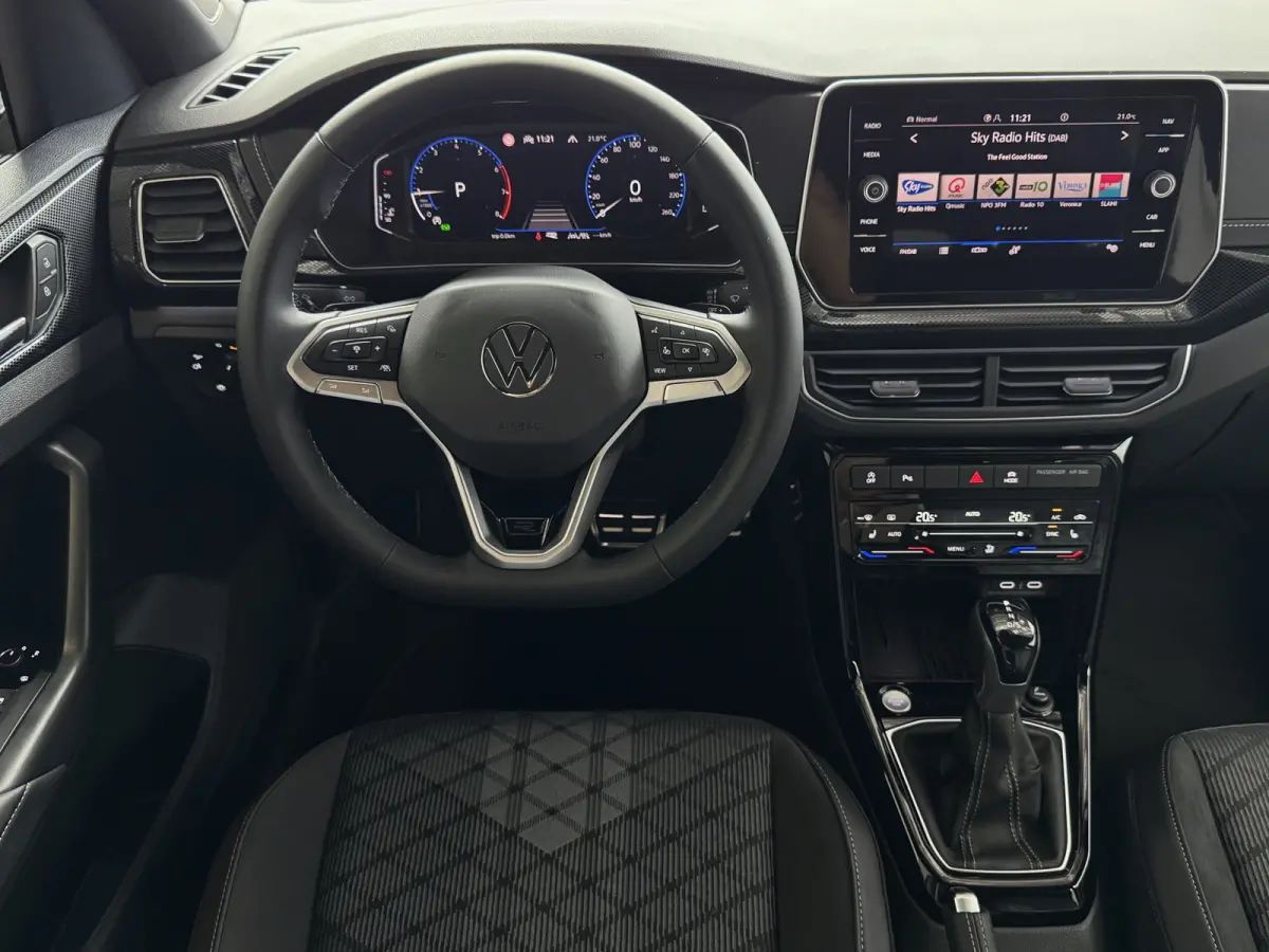 ✅NIEUWE AUTO✅ TSI 115PK R-LINE EDITION TREKHAAK LED LMV IQ CAMERA STOELVERW ✅2025 ✅ ✅Top Auto's Wijchen , 30 Jaar Specialist in Volkswagen  : Alle Type's : R-Line Edition / Style /