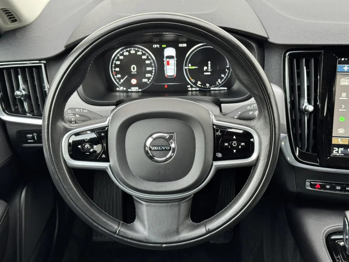 2.0 T6 PHEV AWD SOH85% Automaat Adaptive cruise Climate Stuur-stoelverwarming Leer Apple / Android Dodehoekdetectie