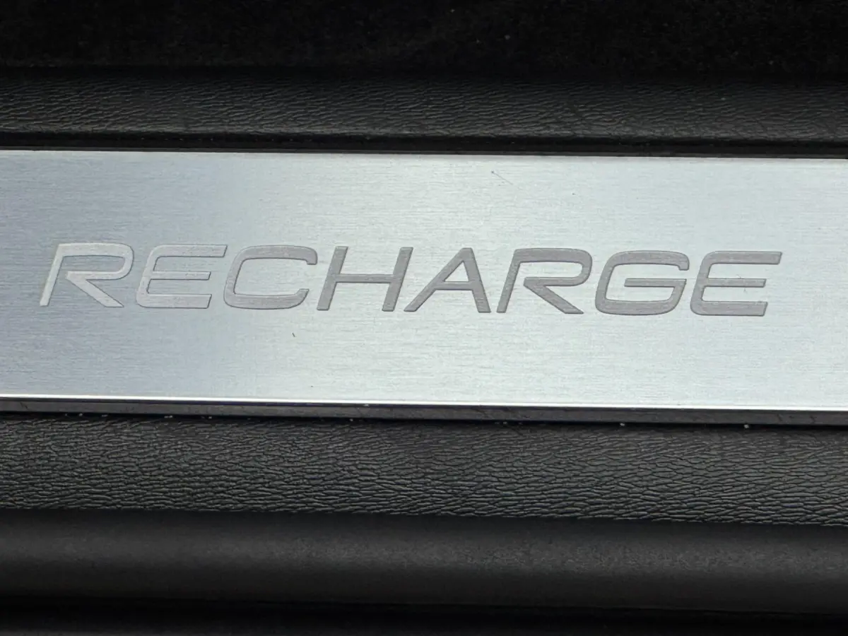 2.0 T6 PHEV AWD SOH85% Automaat Adaptive cruise Climate Stuur-stoelverwarming Leer Apple / Android Dodehoekdetectie