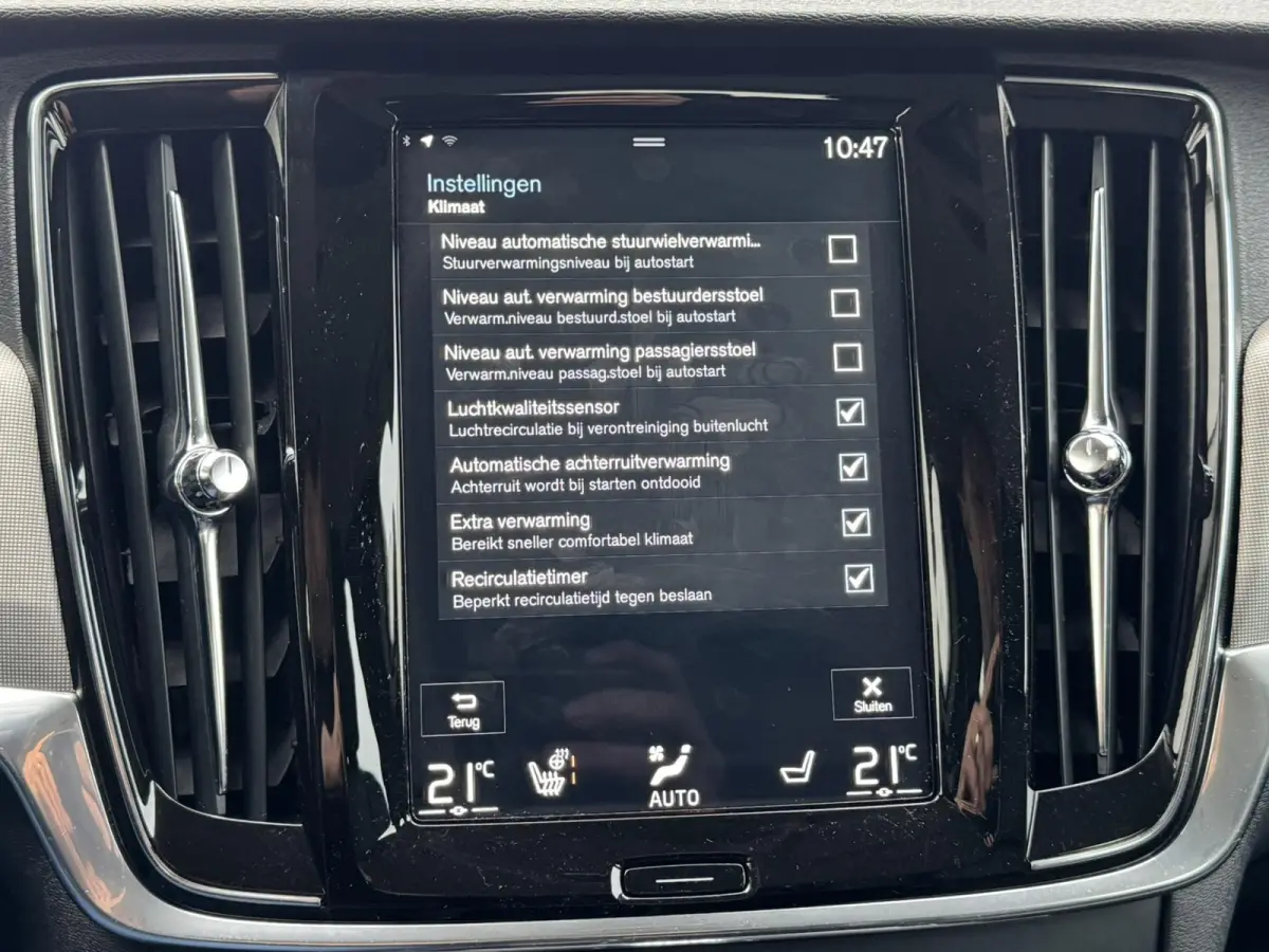 2.0 T6 PHEV AWD SOH85% Automaat Adaptive cruise Climate Stuur-stoelverwarming Leer Apple / Android Dodehoekdetectie