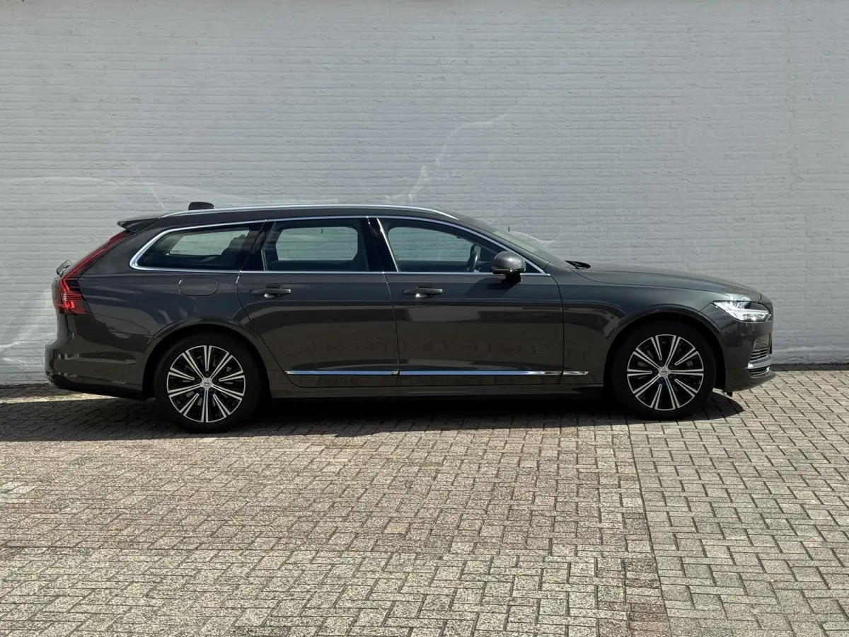2.0 T6 PHEV AWD SOH85% Automaat Adaptive cruise Climate Stuur-stoelverwarming Leer Apple / Android Dodehoekdetectie