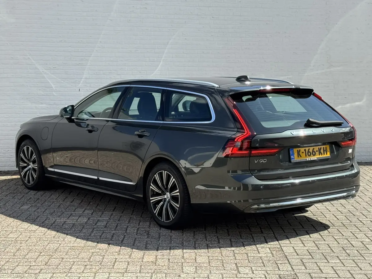 2.0 T6 PHEV AWD SOH85% Automaat Adaptive cruise Climate Stuur-stoelverwarming Leer Apple / Android Dodehoekdetectie