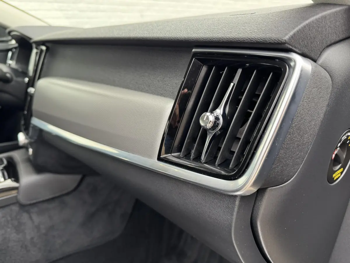 2.0 T6 PHEV AWD SOH85% Automaat Adaptive cruise Climate Stuur-stoelverwarming Leer Apple / Android Dodehoekdetectie