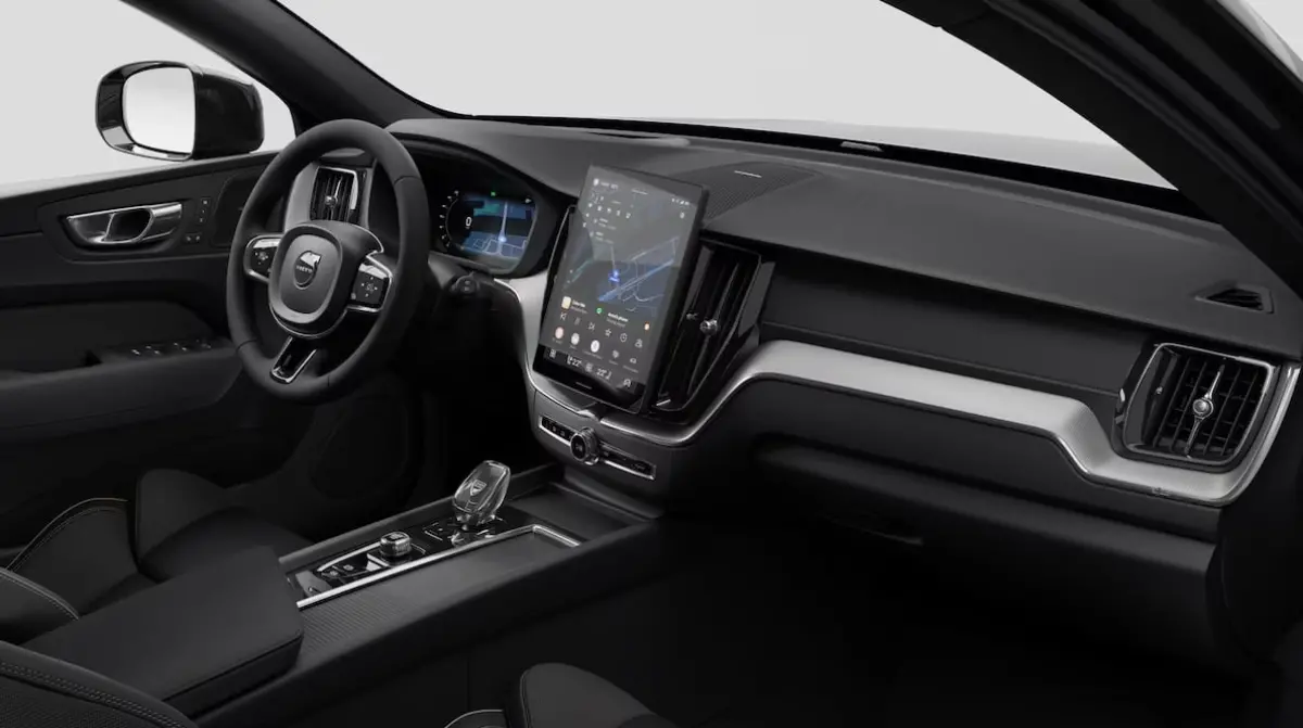 2.0 T6 Plug-in hybrid AWD Ultra Black Edition | Volvo Guard Alarm | Extra getint glas achter|  Actieve luchtvering met FOUR-C | 22" 5-dubbelspaaks Glossy Black Diamond Cut