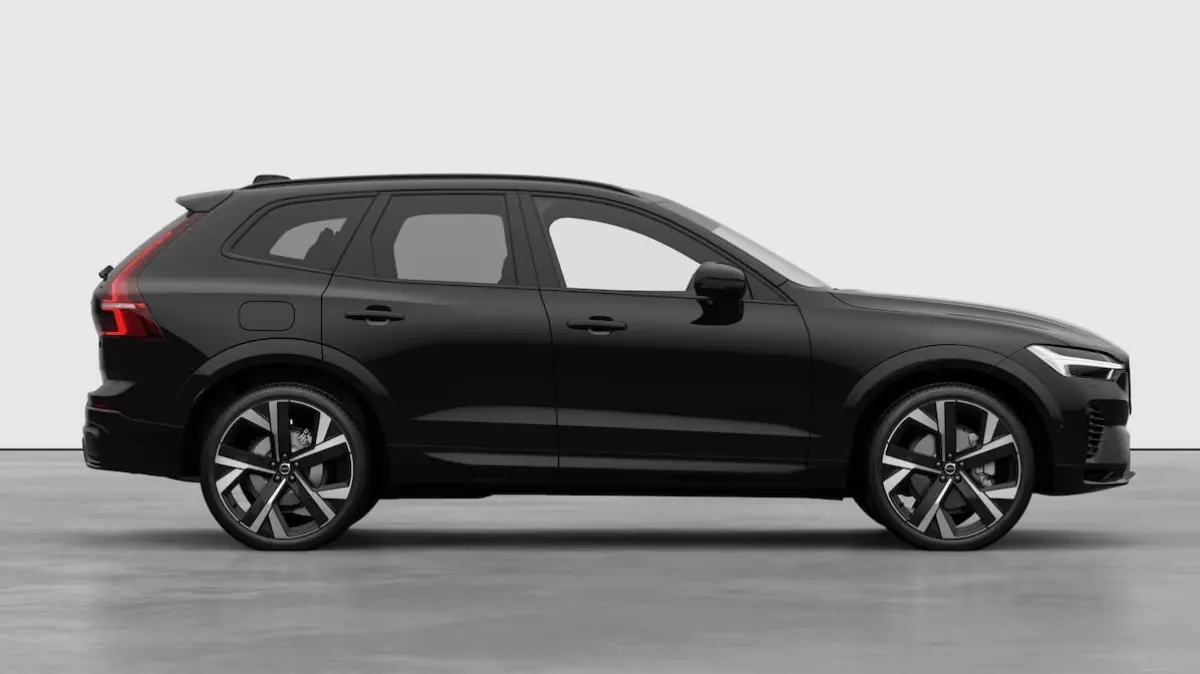 2.0 T6 Plug-in hybrid AWD Ultra Black Edition | Volvo Guard Alarm | Extra getint glas achter|  Actieve luchtvering met FOUR-C | 22" 5-dubbelspaaks Glossy Black Diamond Cut