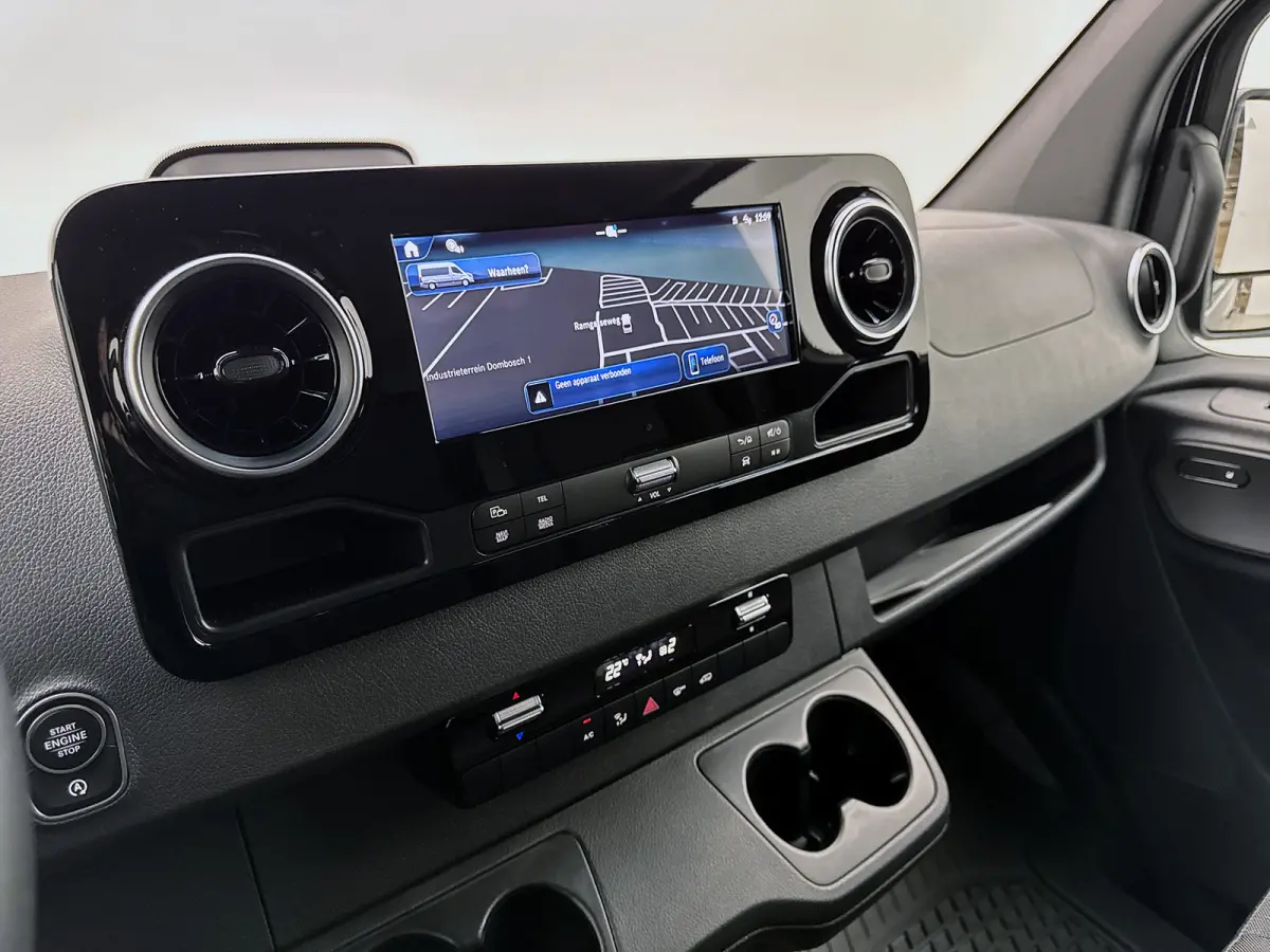 317 CDI L2H2 Pro Navigatie Betimmering Camera + sensoren Trekhaak