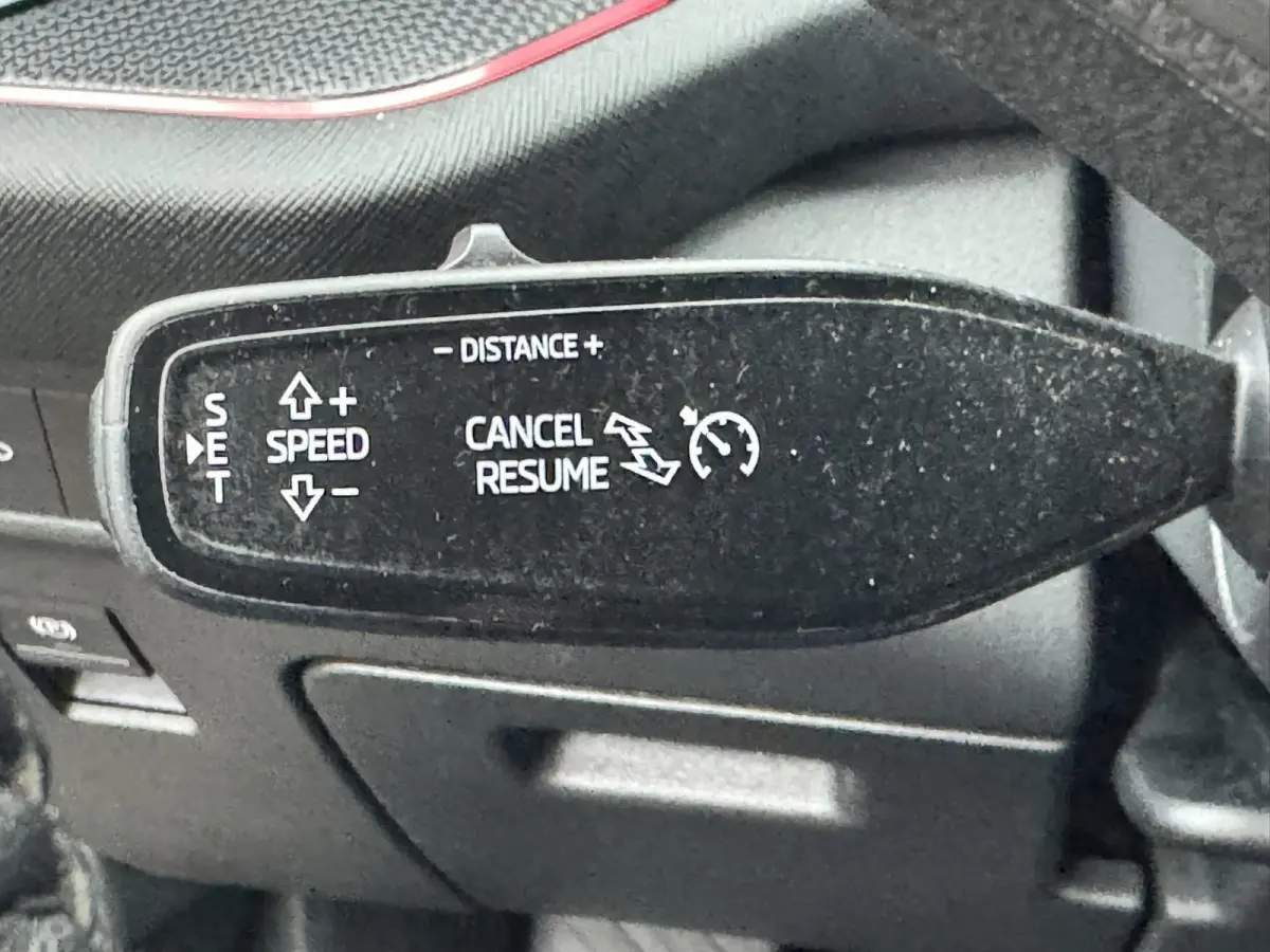 1.5 TSI PHEV Business SOH100% Full LED Adaptive cruis Climate Stoel-Stuurverwarming Apple / Android Navi Camera