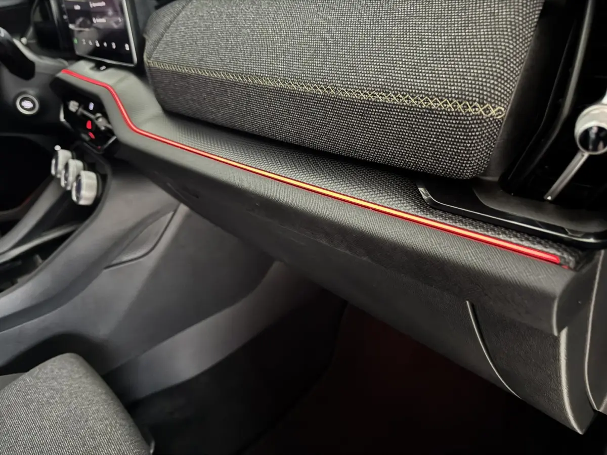 1.5 TSI PHEV Business SOH100% Full LED Adaptive cruis Climate Stoel-Stuurverwarming Apple / Android Navi Camera