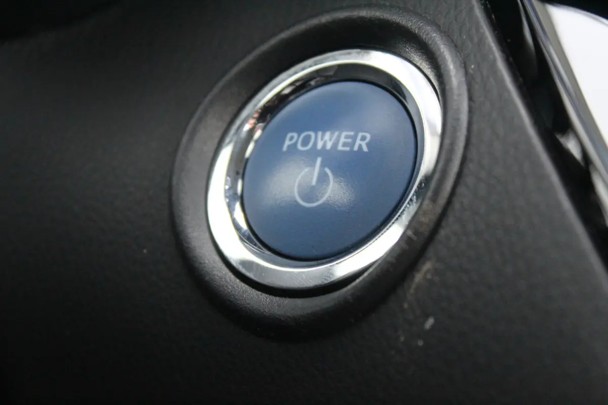 1.8 Hybrid l Adaptief Cruise control l Parkeer camera l LED l Airco l Apple CarPlay/Android Auto