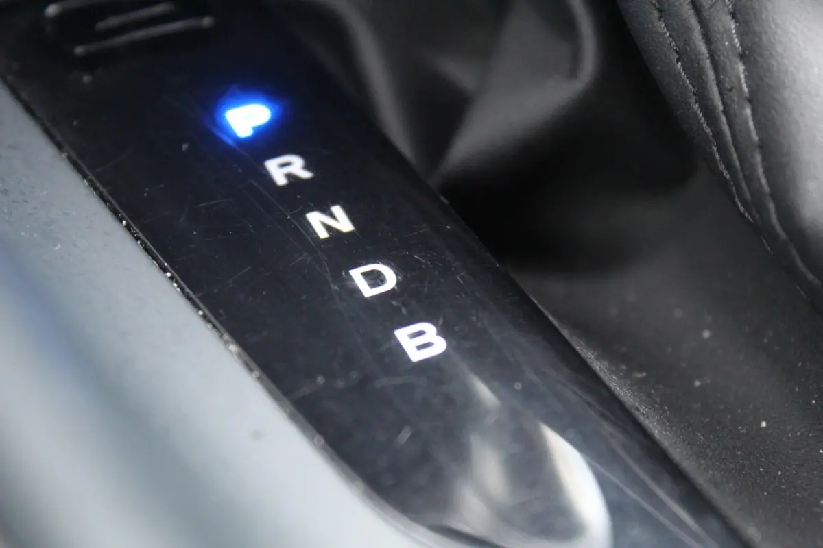 1.8 Hybrid l Adaptief Cruise control l Parkeer camera l LED l Airco l Apple CarPlay/Android Auto