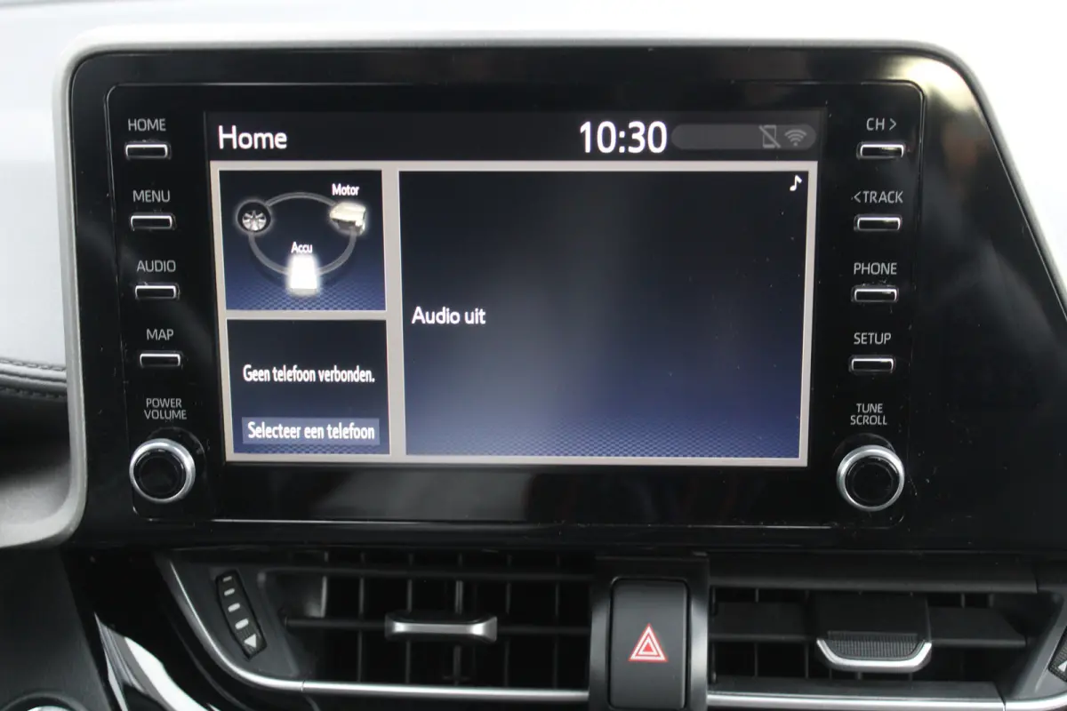 1.8 Hybrid l Adaptief Cruise control l Parkeer camera l LED l Airco l Apple CarPlay/Android Auto