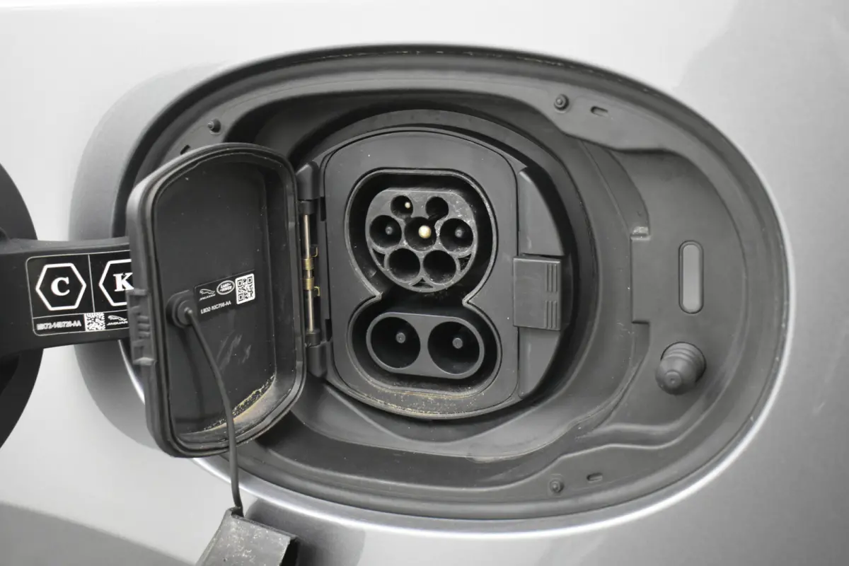 2.0 P400e R-Dynamic Trekh Pano Cam El-Stoelen + aKlep Dhoek Meridian