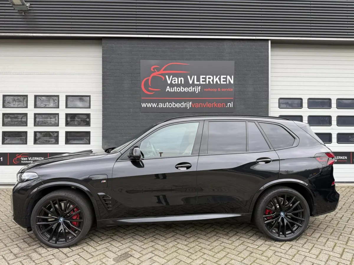 xDrive50e M SPORT HEADUP Achterasbesturing PANO 22 INCH TREKHAAK