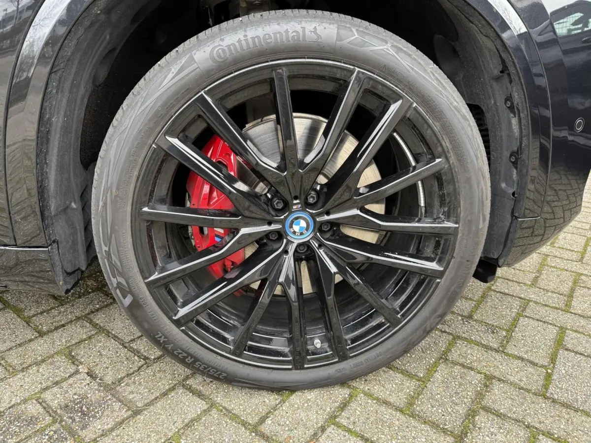 xDrive50e M SPORT HEADUP Achterasbesturing PANO 22 INCH TREKHAAK