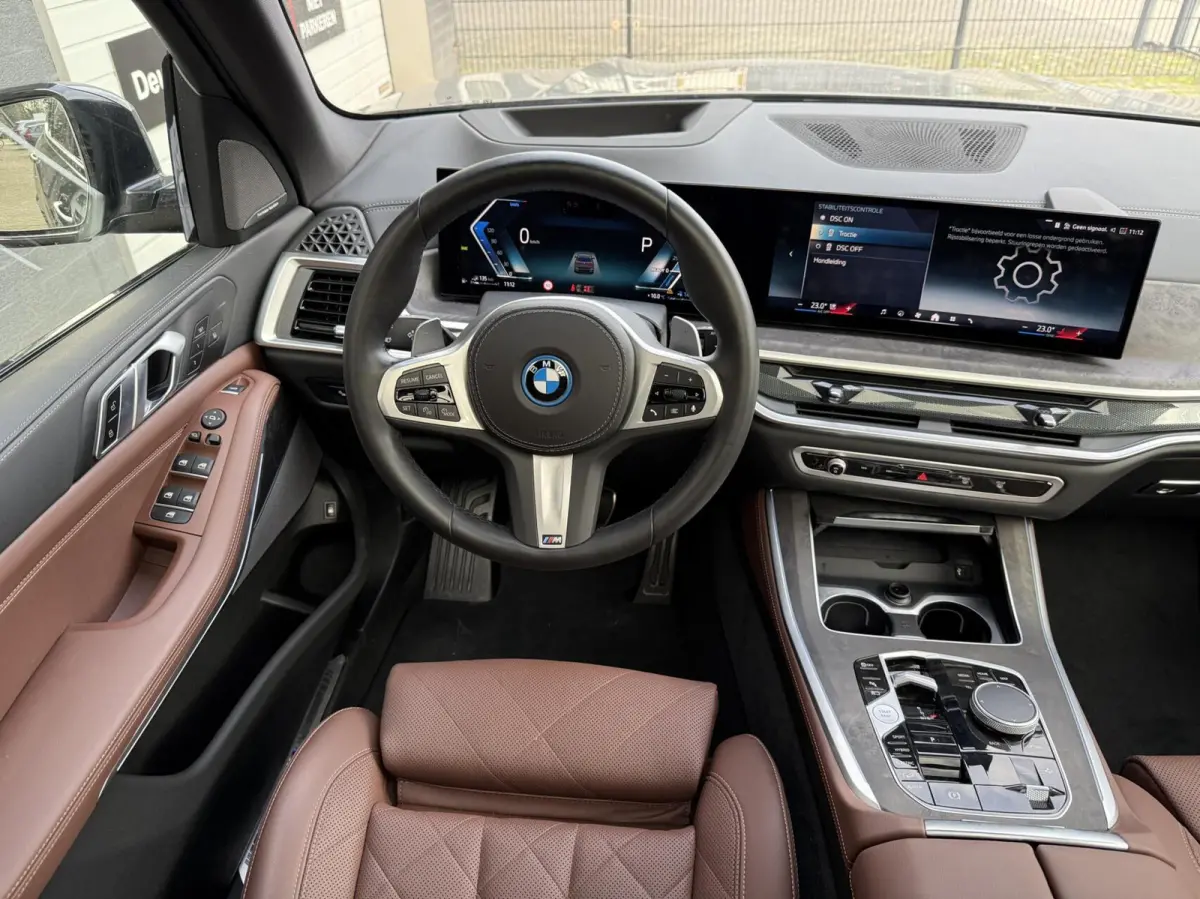 xDrive50e M SPORT PANO HEAD UP 22`` DRAVITGRAU