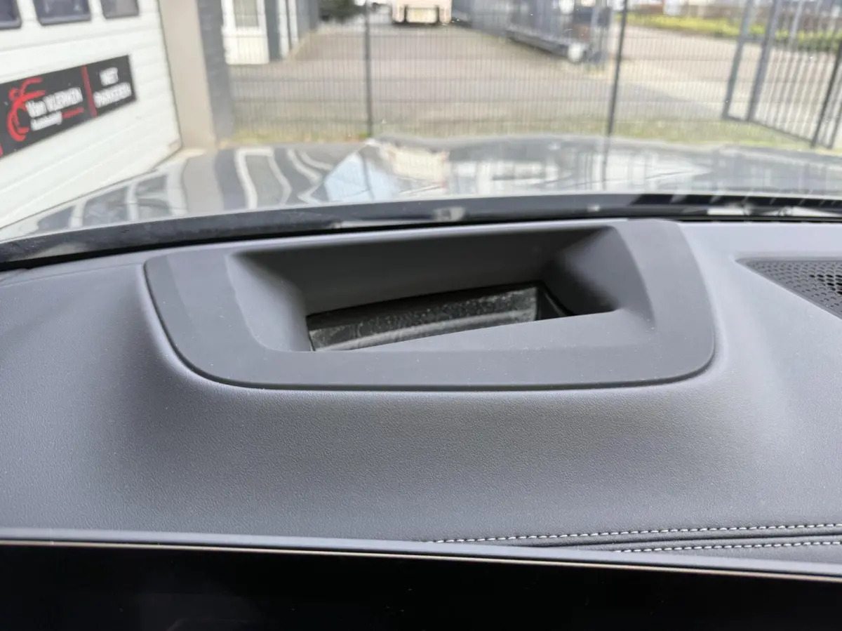 xDrive50e M SPORT PANO HEAD UP 22`` DRAVITGRAU