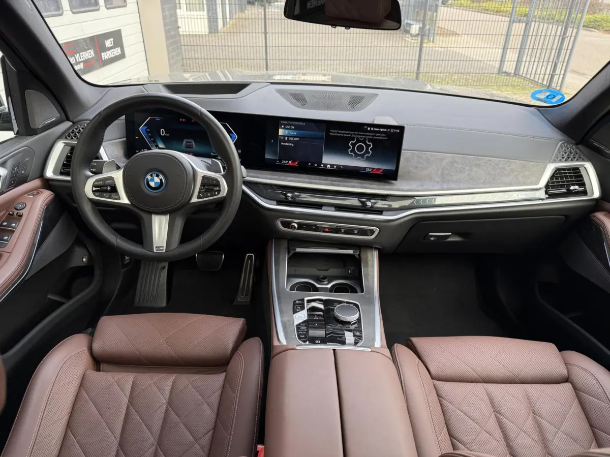 xDrive50e M SPORT PANO HEAD UP 22`` DRAVITGRAU