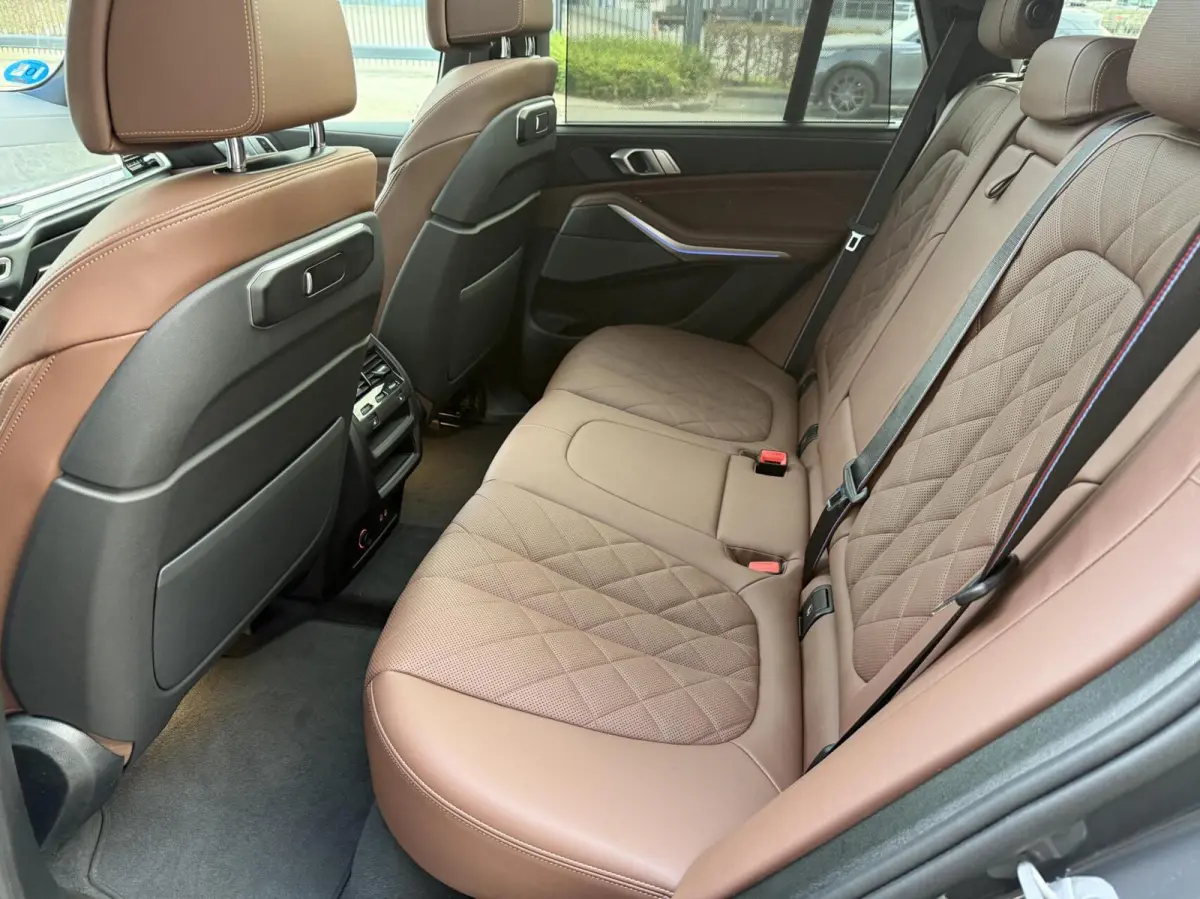 xDrive50e M SPORT PANO HEAD UP 22`` DRAVITGRAU