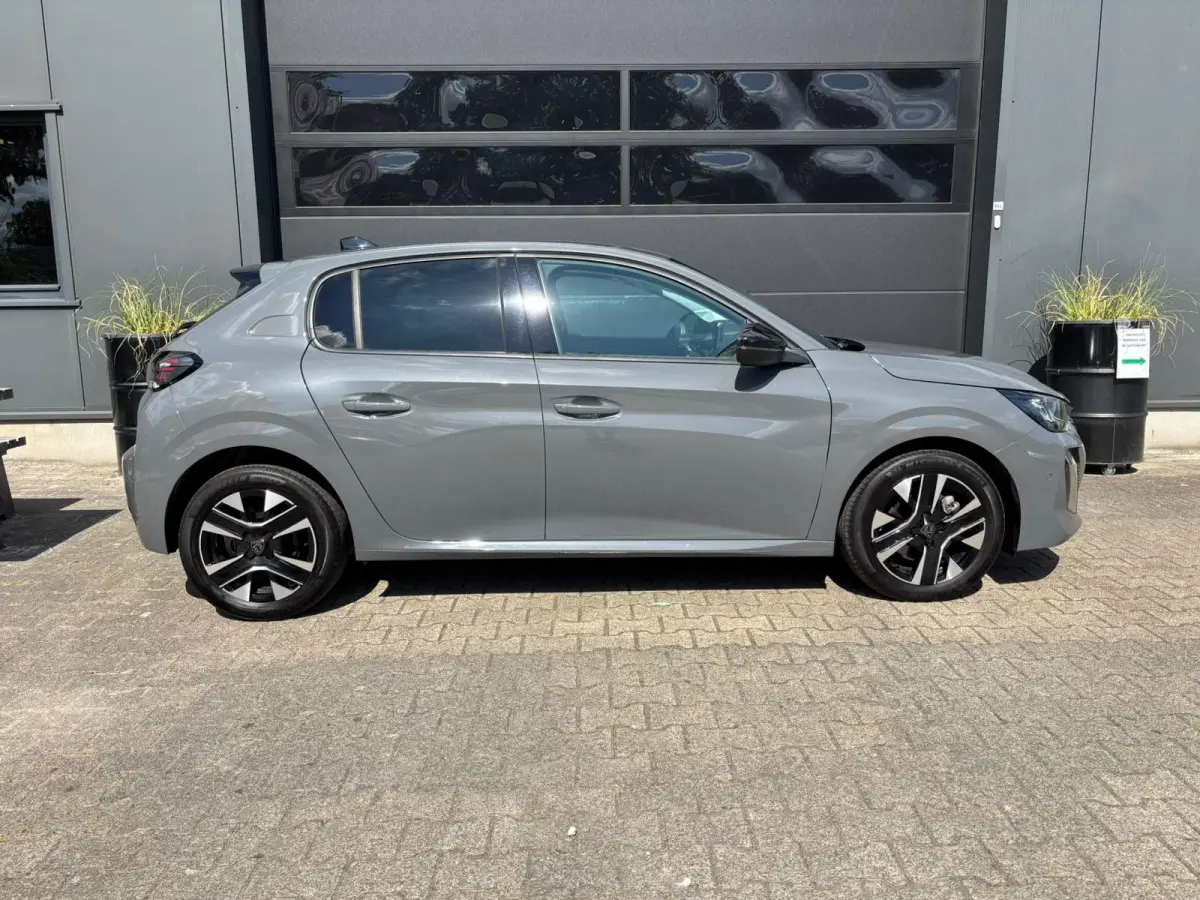 1.2 100 PK Allure | AppleCarPlay/AndroidAuto | 360 Camera | Adaptieve Cruise Control| Dodehoek detectie | 21.596 km!!