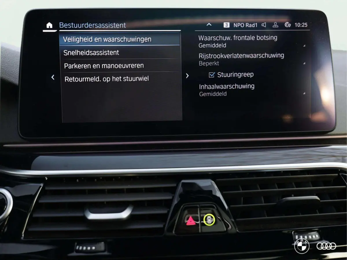 530E M SPORT / PANODAK / LEDER / STOELVW / CARPLAY / 18"