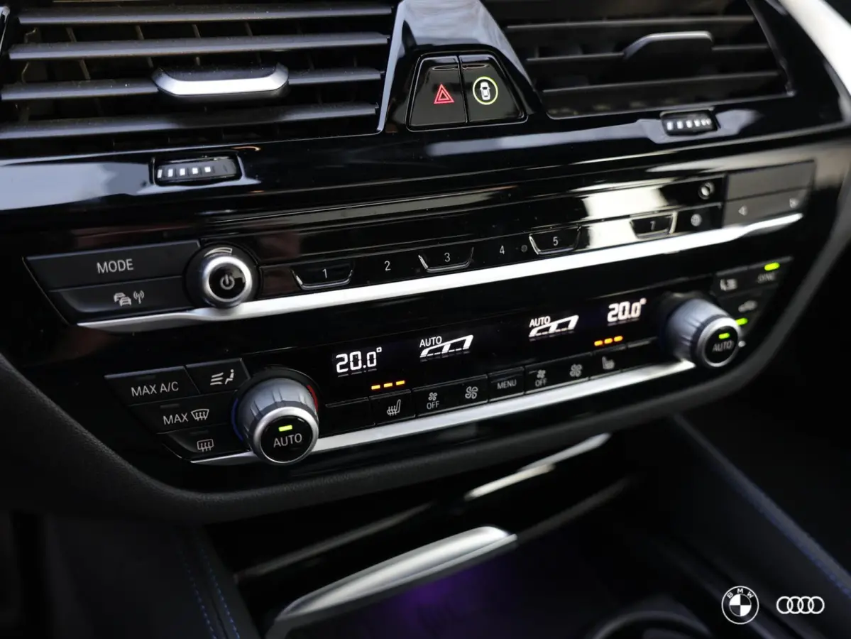 530E M SPORT / PANODAK / LEDER / STOELVW / CARPLAY / 18"