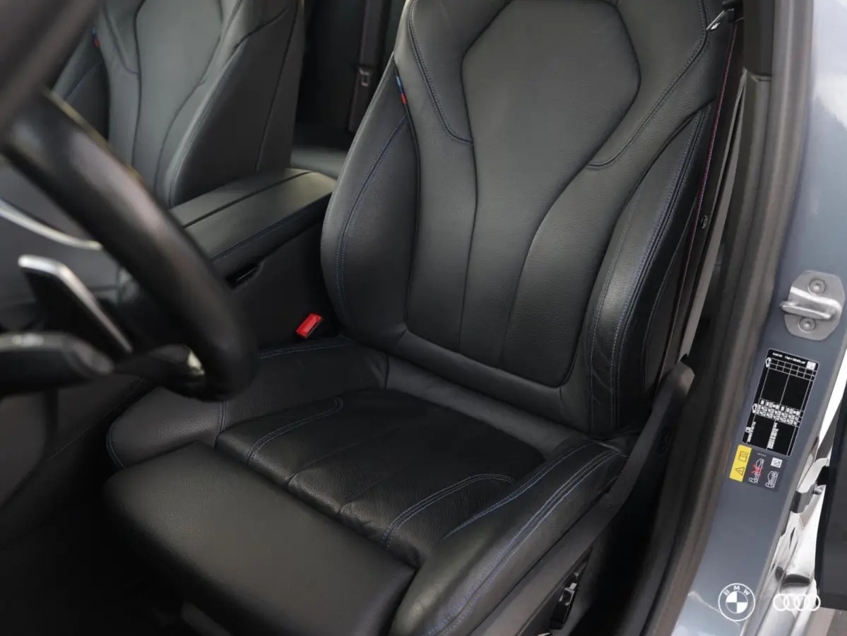 530E M SPORT / PANODAK / LEDER / STOELVW / CARPLAY / 18"