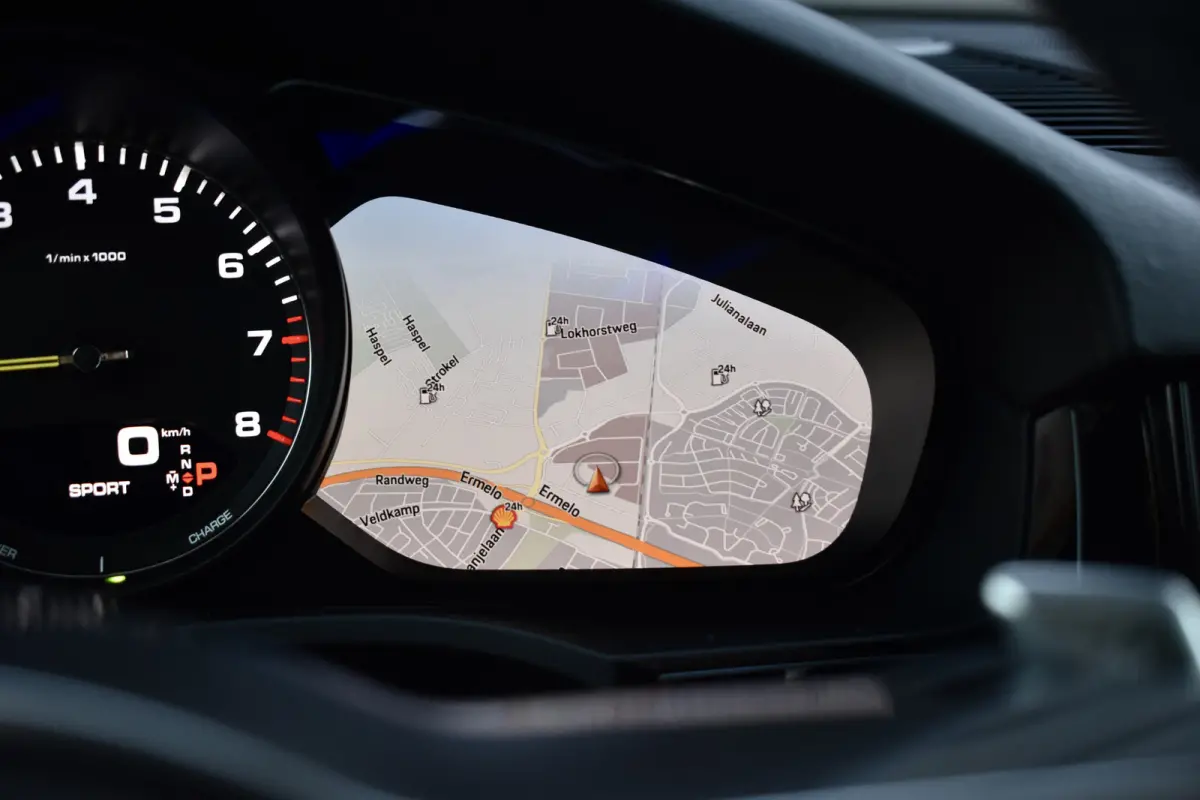 3.0 E-Hybrid SportDesign | Pano | Massage | 360 Camera | Stoelventilatie | Luchtvering | Bose | Orig. NL |