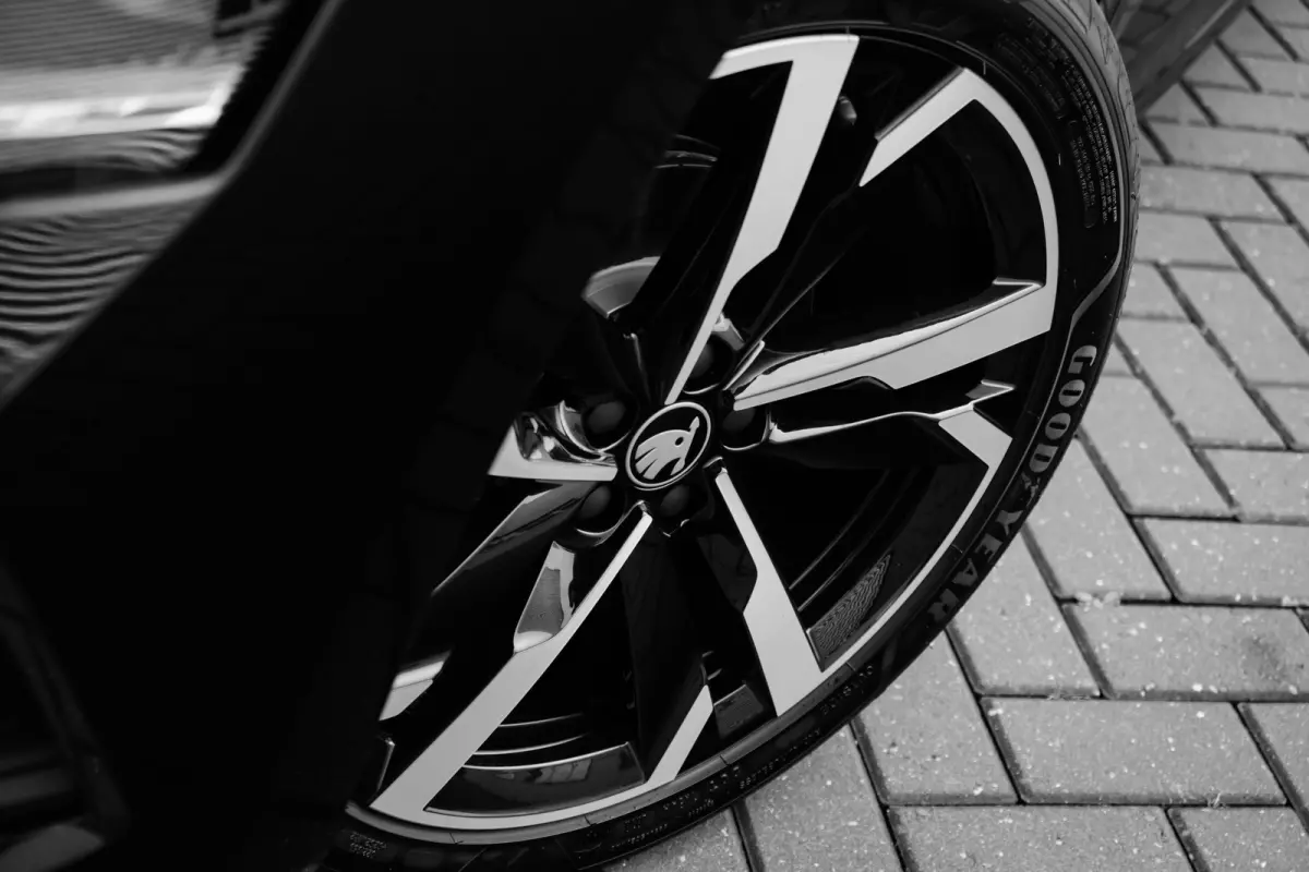 Monte Carlo | Achteruitrijcamera | Cruise control met speedlimiter | Driver Activity Assistant, vermoeidheid waarschuwingssysteem