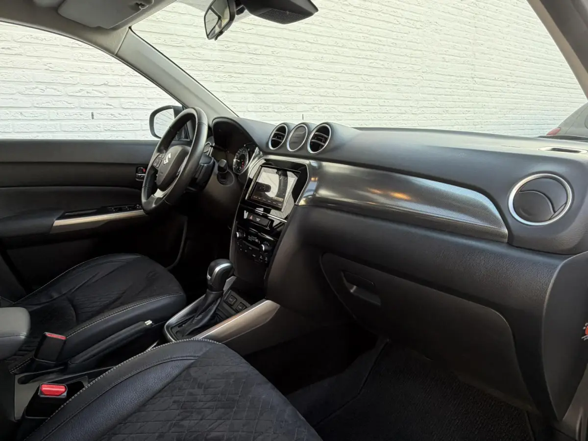 1.5 Hybrid Panorama Full led Automaat Camera+Pdc Stoelverwarming Adapt. Cruise Navi