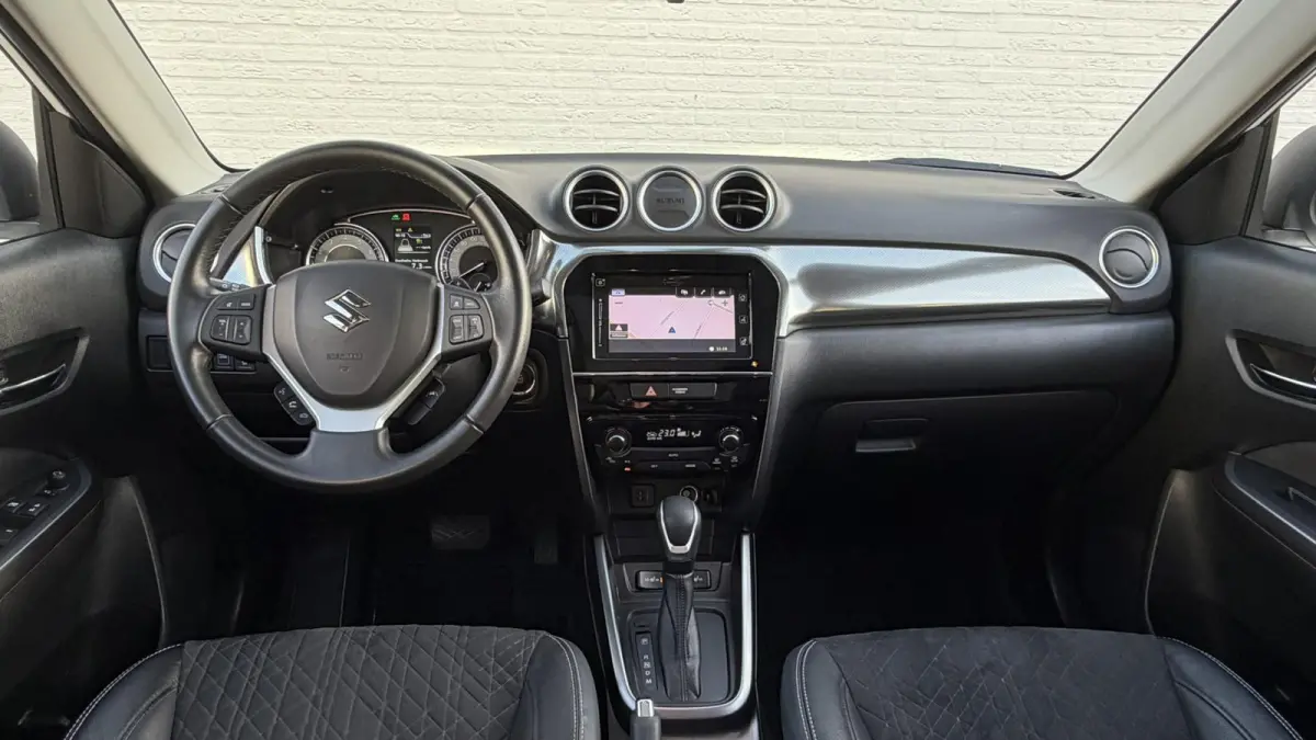 1.5 Hybrid Panorama Full led Automaat Camera+Pdc Stoelverwarming Adapt. Cruise Navi