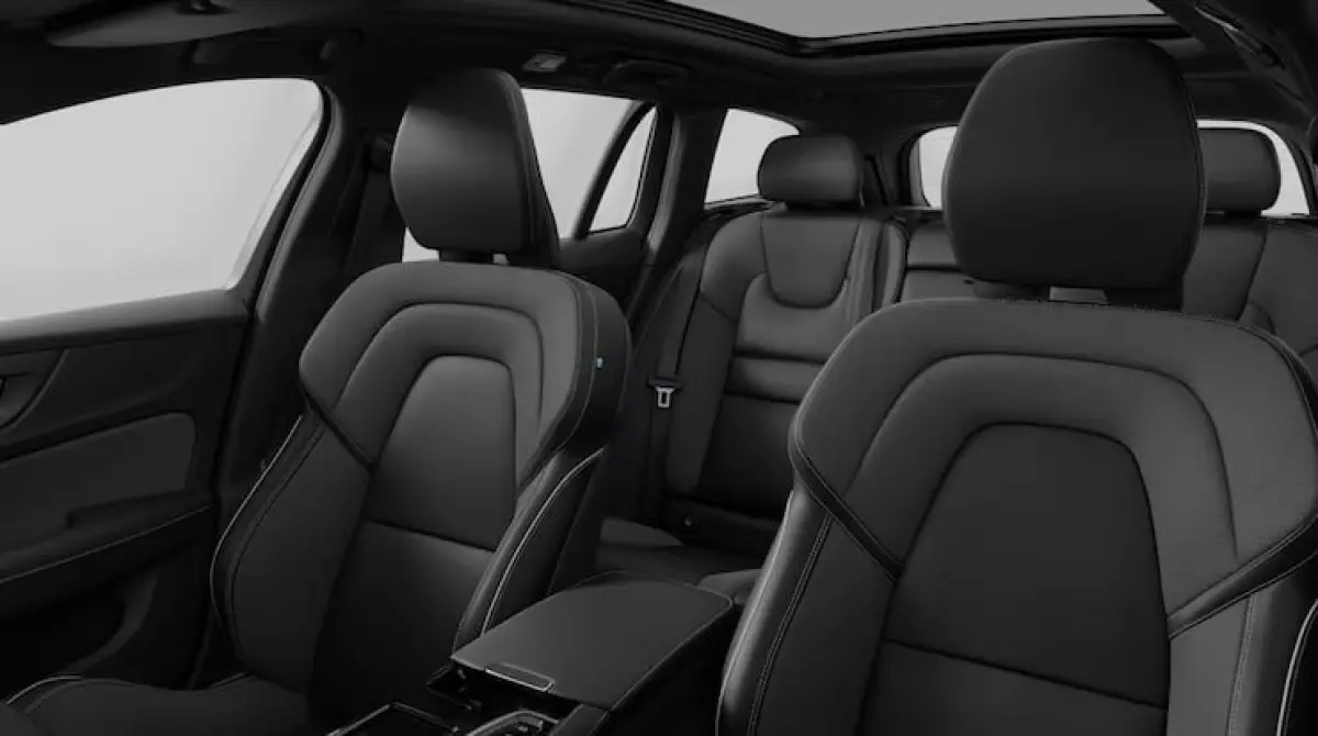 2.0 T8 Plug-in hybrid AWD Plus Dark | Lighting-Pack |  Premium-Pack |  19" 5-triplespaaks Glossy Black Diamond Cut