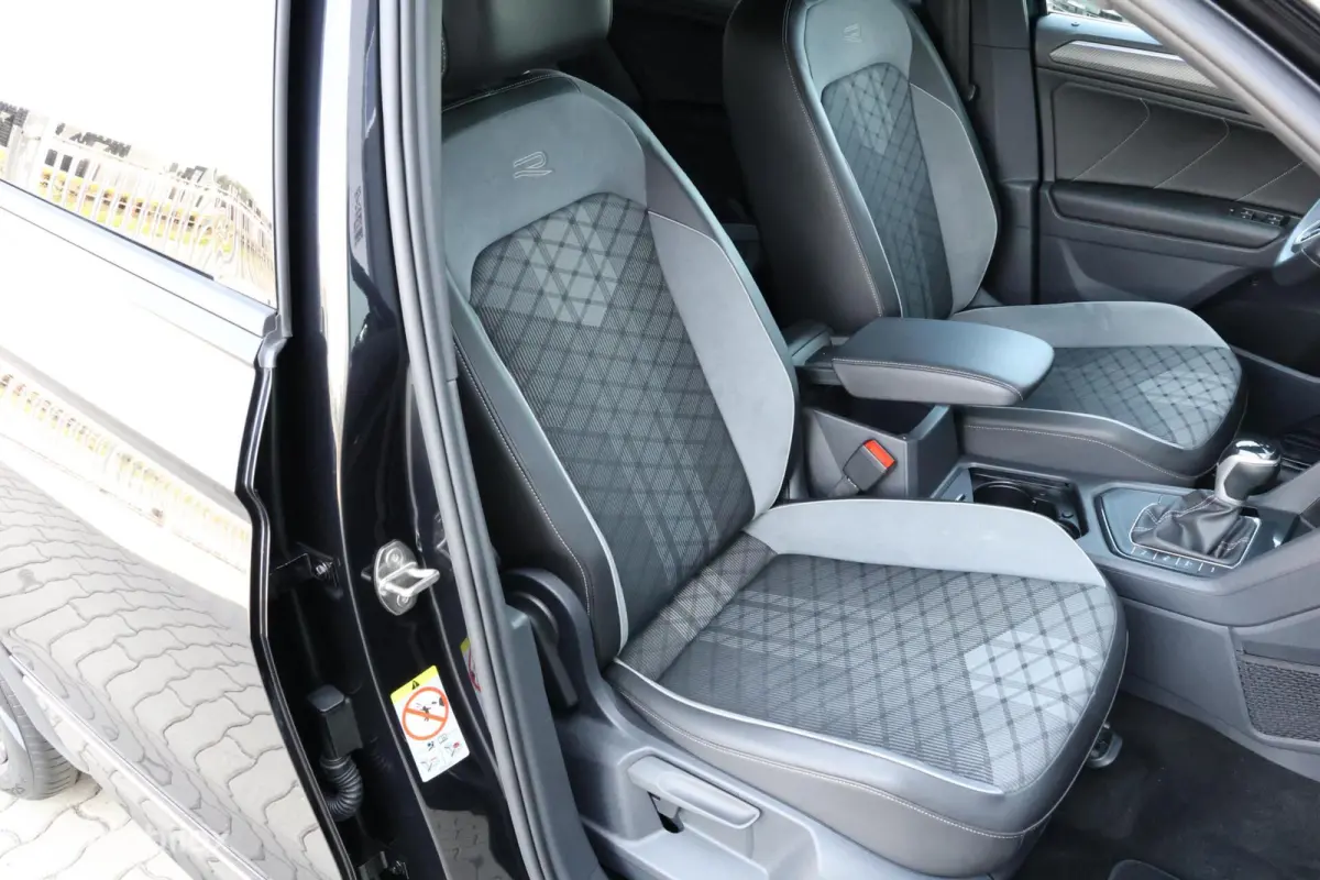 1.4 TSI eHybrid R-Line | Black Style I Trekhaak | CarPlay