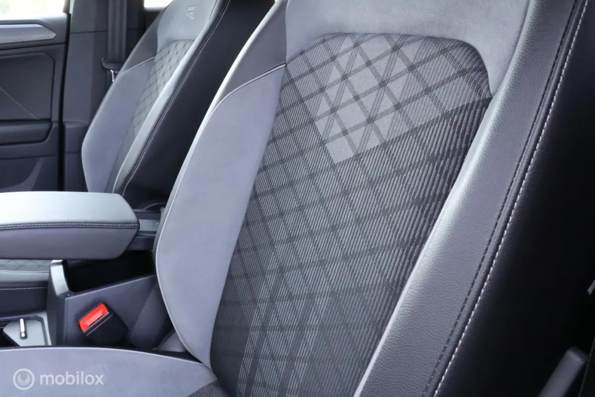 1.4 TSI eHybrid R-Line | Black Style I Trekhaak | CarPlay