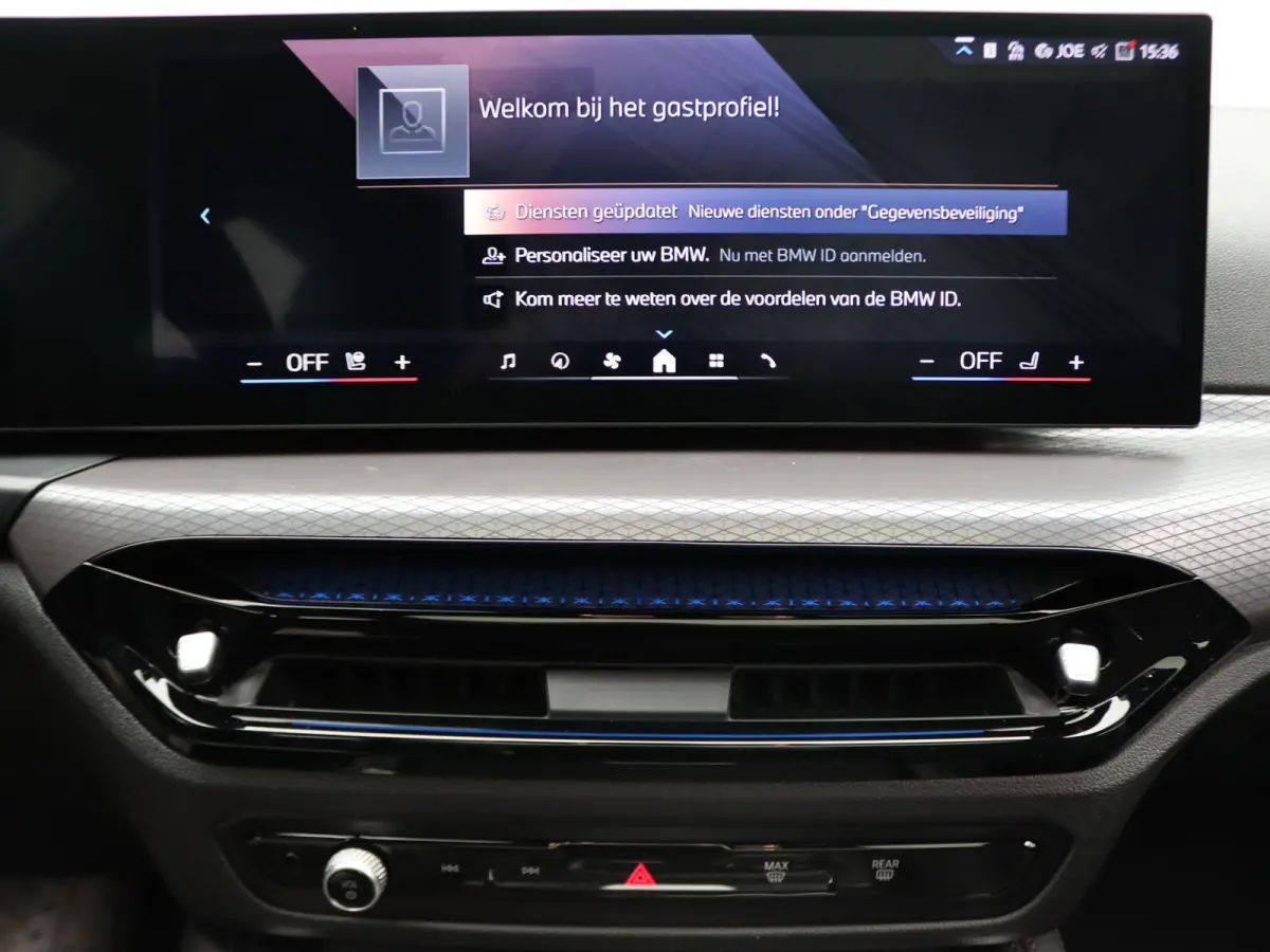 eDrive35 M Sportpakket Pro | SoH 100% | Innovation Pack | Comfort Pack | Stuurwielrand Verwarmd | Comfort Access | Trekhaak | Schuifdak | Driving Assistant Professional | DAB | HiFi | 19''