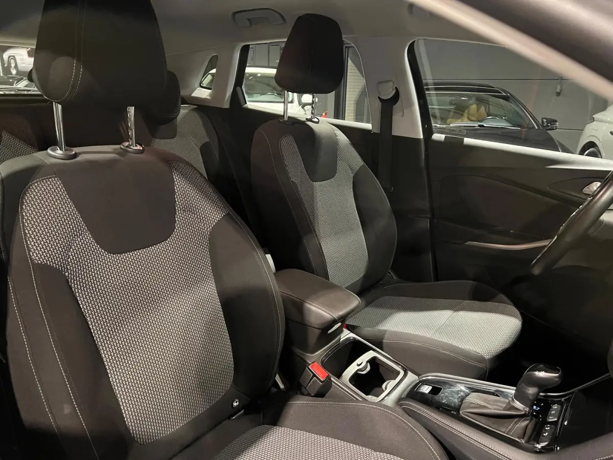 1.2 Turbo Business Executive - Automaat - Climate - Cruise - Navigatie - Trekhaak