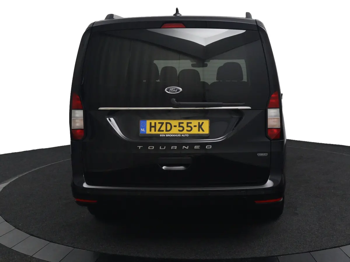 1.5 PHEV Titanium 7 Persoons | 7-Persoons | Camera | Dubbele Schuifdeur | Adaptive Cruise | BLIS | Navigatie | Stoel/Stuurverwarming