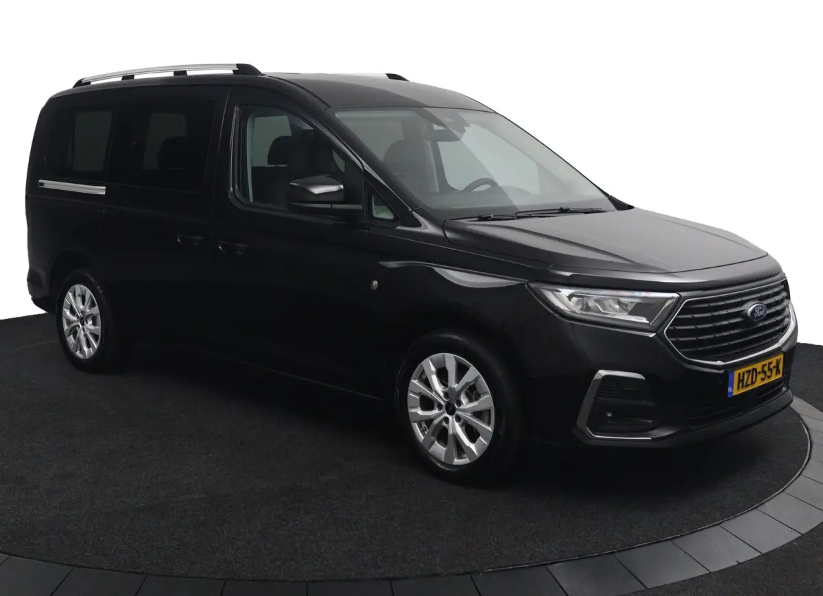 1.5 PHEV Titanium 7 Persoons | 7-Persoons | Camera | Dubbele Schuifdeur | Adaptive Cruise | BLIS | Navigatie | Stoel/Stuurverwarming