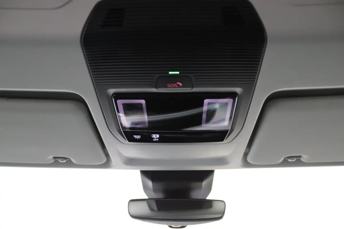 1.5 PHEV Titanium 7 Persoons | 7-Persoons | Camera | Dubbele Schuifdeur | Adaptive Cruise | BLIS | Navigatie | Stoel/Stuurverwarming