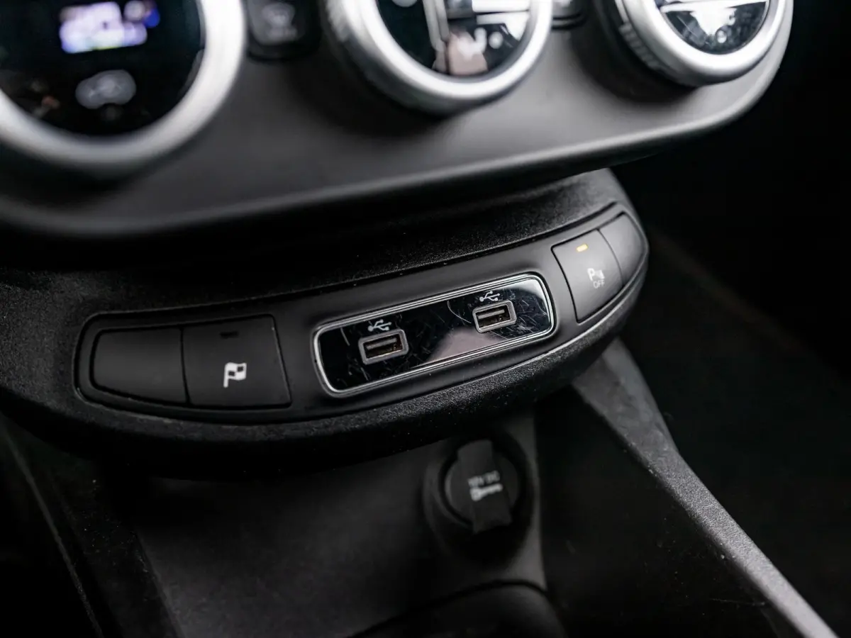 1.3 Turbo 150pk Sport Automaat Fiat 500 X 1.3 Turbo 150pk Sport Automaat | LED | Navi | 19" | Apple Carplay