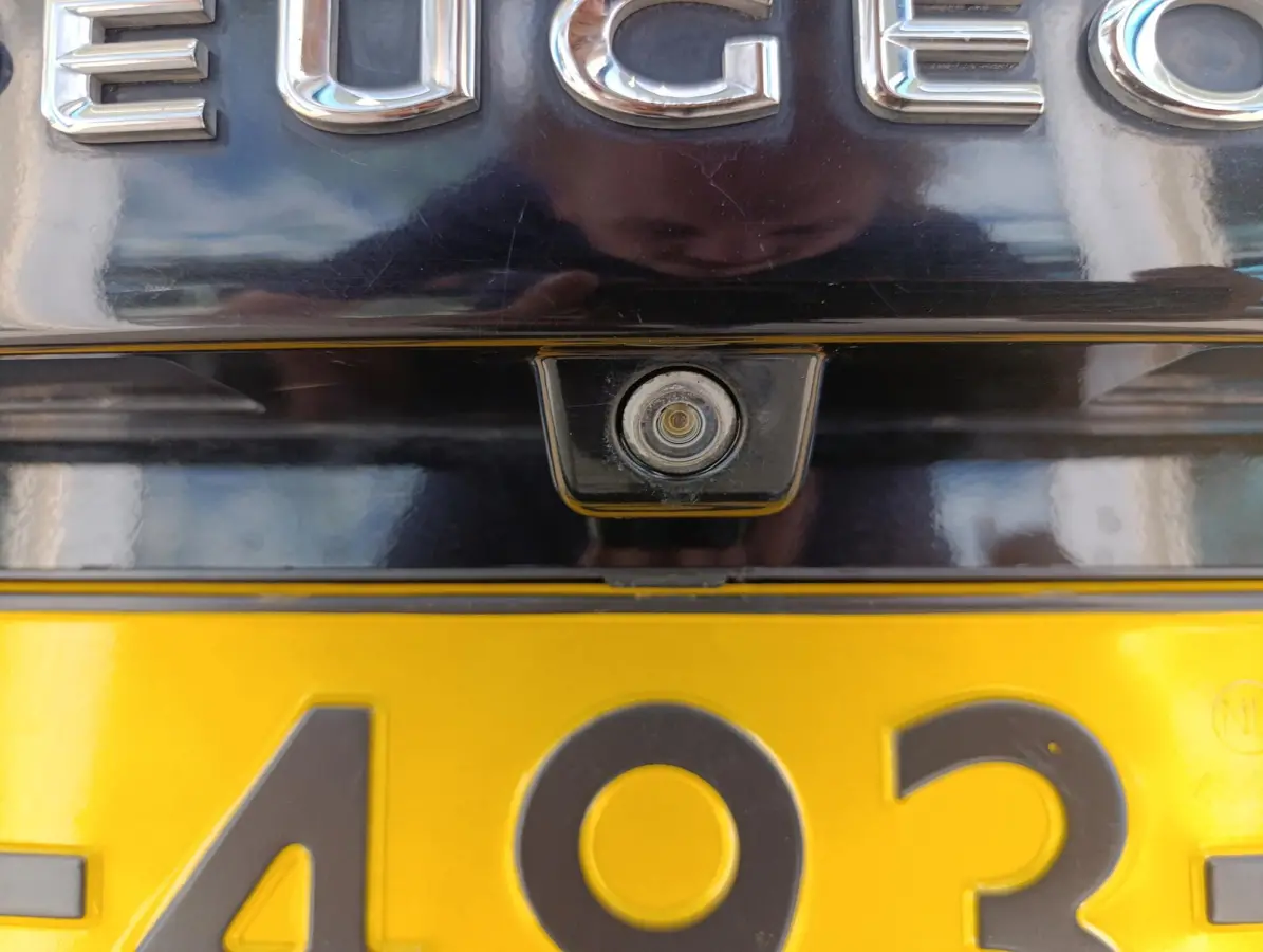 231L 2.0 BlueHDI 180 Premium Pack | Navigatie | Automaat