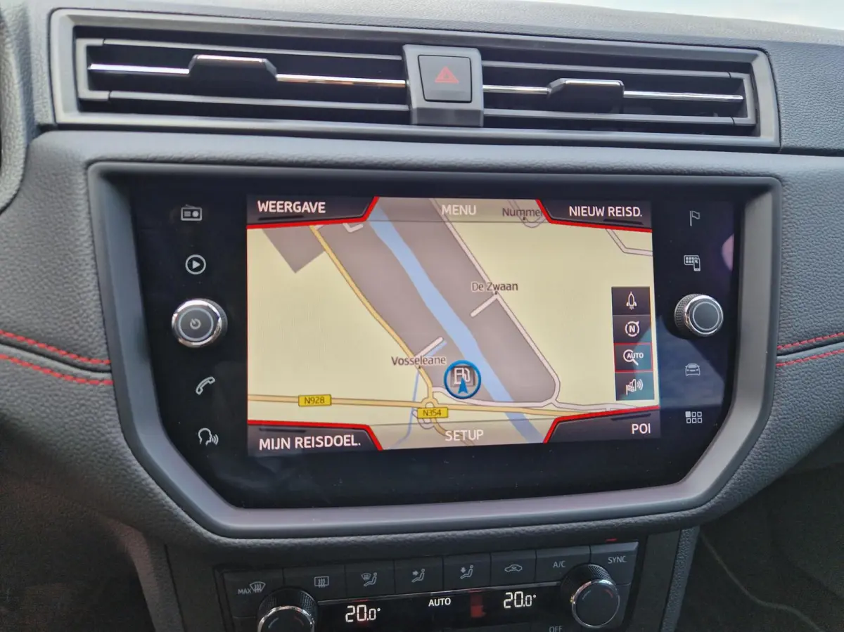 1.0 TSI FR Business Intense 12MND BOVAG GAR|ACC|CLIMA|CARPLAY|CAMERA|KEYLESS|LMV 16"|NAVI|APPLE CARPLAY